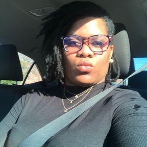 Meet your Posher, Louise